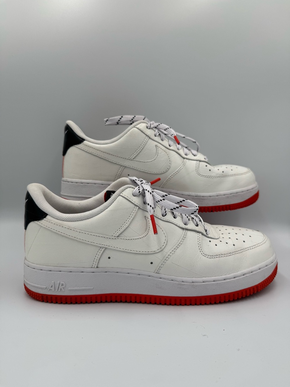 Nike Air Force 1 Low, NY vs NY pack, men’s size 8.5, white/black & orange peel